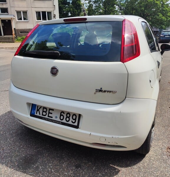 Photo 4 - Fiat Punto 2009 y Hatchback