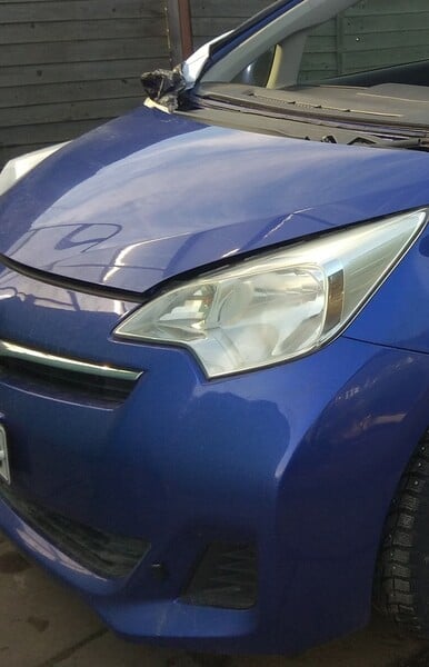 Photo 2 - Toyota Verso-S 2012 y parts