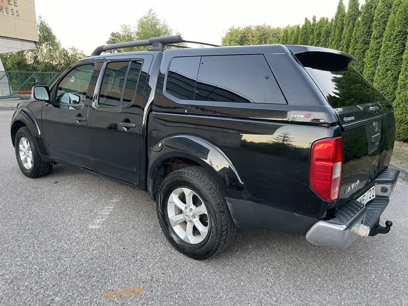 Photo 2 - Nissan Navara D Platinum Long 2012 y