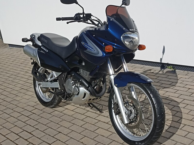 Suzuki XF 2000 y Enduro motorcycle