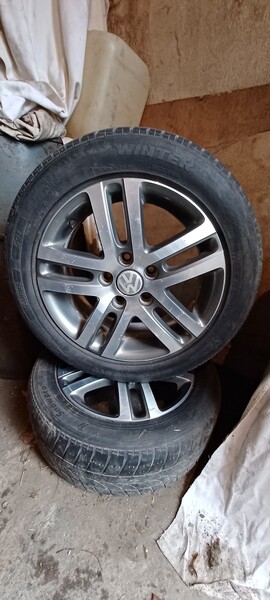 Tinka daugeliui vw  Touran light alloy R16 rims