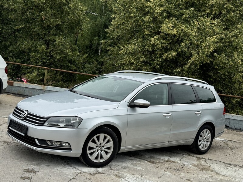 Photo 12 - Volkswagen Passat TDI Trendline 2011 y