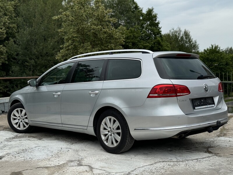 Photo 3 - Volkswagen Passat TDI Trendline 2011 y