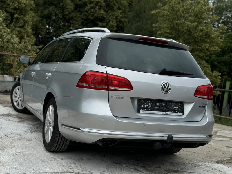 Photo 11 - Volkswagen Passat TDI Trendline 2011 y