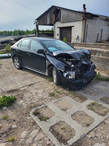 Photo 9 - Mitsubishi Lancer 2009 y parts