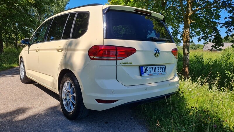 Фотография 11 - Volkswagen Touran 2019 г Минивэн