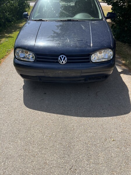 Volkswagen Golf 2002 г запчясти