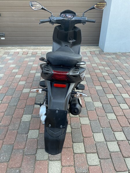 Photo 8 - Piaggio Typhoon 2018 y Scooter / moped