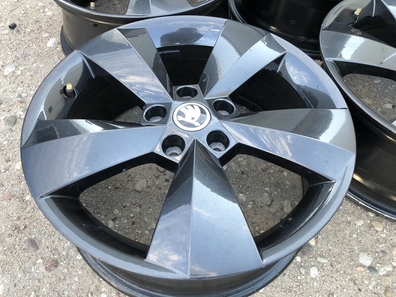 Photo 2 - Skoda Siunciam, 6.5J ET38 light alloy R17 rims