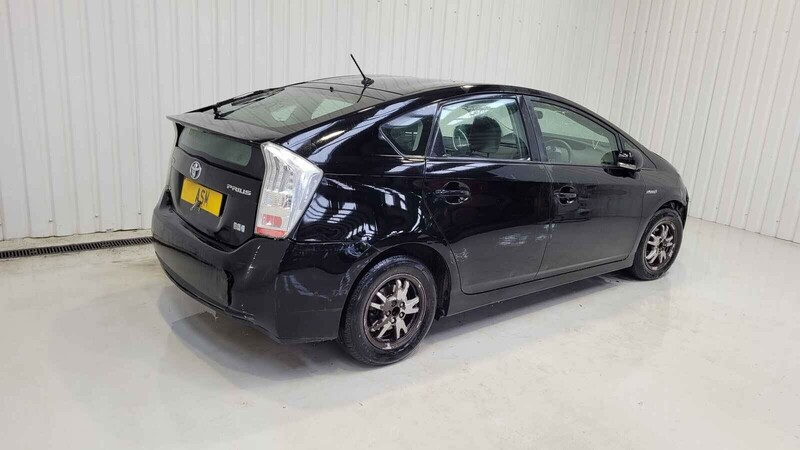 Photo 7 - Toyota Prius IV 2009 y parts