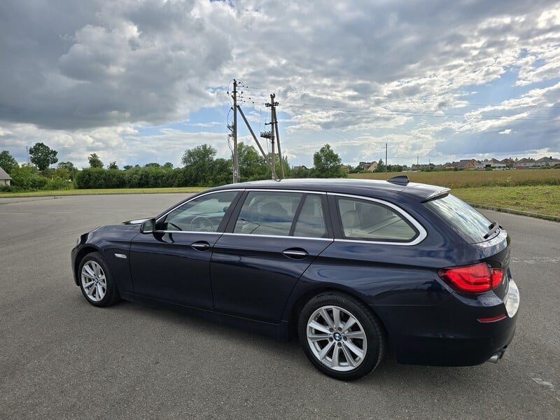 Photo 4 - Bmw 520 F10 d Touring 2011 y