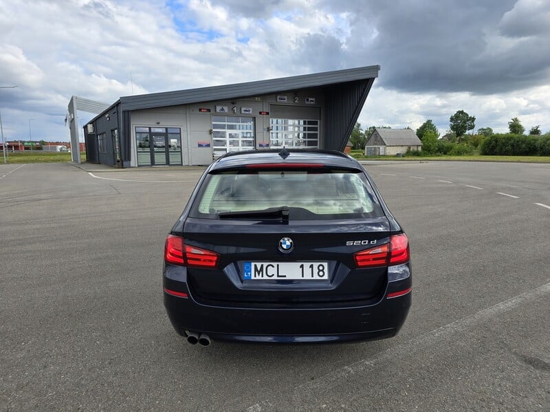 Photo 6 - Bmw 520 F10 d Touring 2011 y