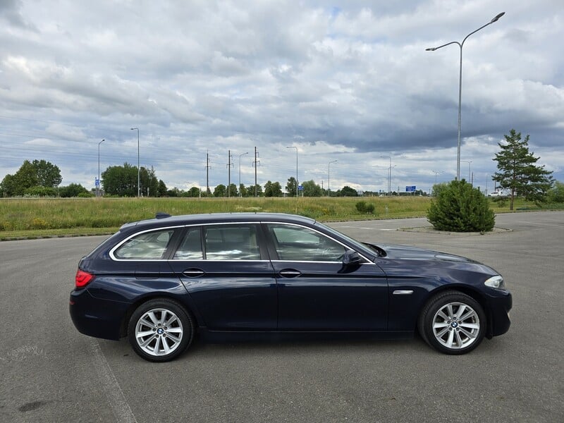 Photo 9 - Bmw 520 F10 d Touring 2011 y