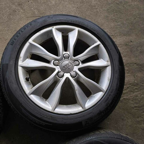 Photo 5 - Light alloy R17 rims