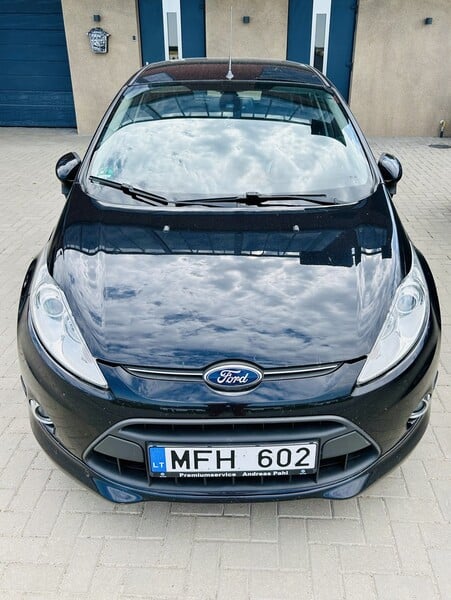 Ford Fiesta 2011 y Hatchback