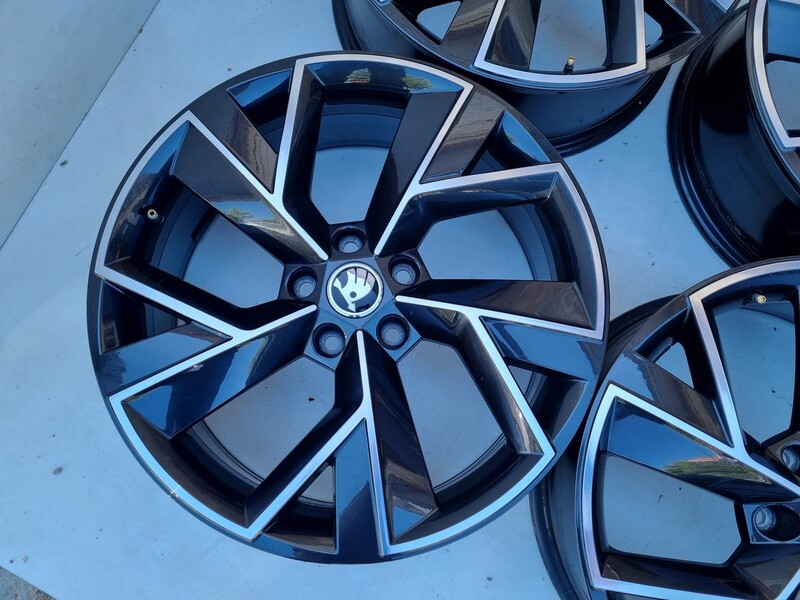 Photo 4 - Skoda Kodiaq originalūs Kodiaq light alloy R19 rims