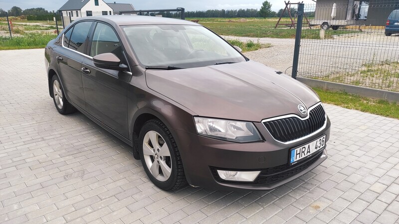 Skoda Octavia 2015 y Hatchback