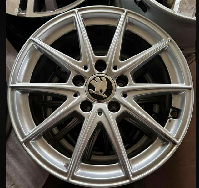 Skoda light alloy R16 rims