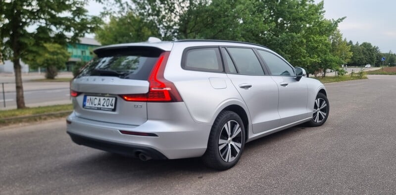 Фотография 3 - Volvo V60 2020 г Универсал