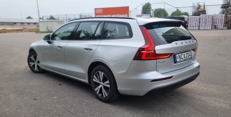 Фотография 4 - Volvo V60 2020 г Универсал