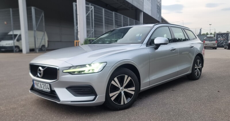 Фотография 5 - Volvo V60 2020 г Универсал