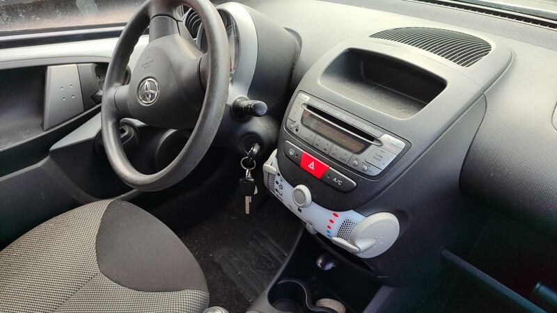 Photo 11 - Toyota Aygo VVT-i Active 2013 y