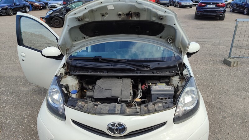 Photo 16 - Toyota Aygo VVT-i Active 2013 y