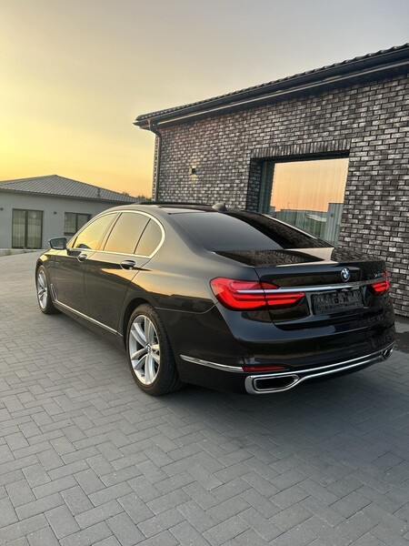 Фотография 3 - Bmw 730 2016 г Седан