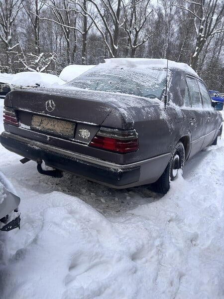 Nuotrauka 3 - Mercedes-Benz W124 1992 m dalys