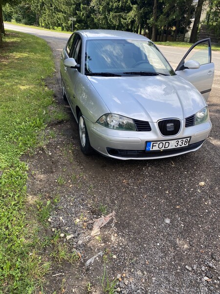 Seat Cordoba 2003 г Седан