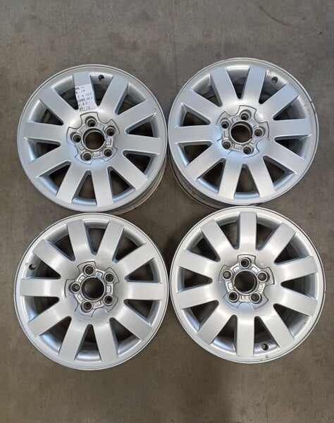 Photo 2 - NR 41 light alloy R16 rims