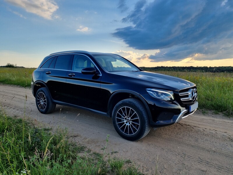 Mercedes-Benz GLC 250 2017 y SUV