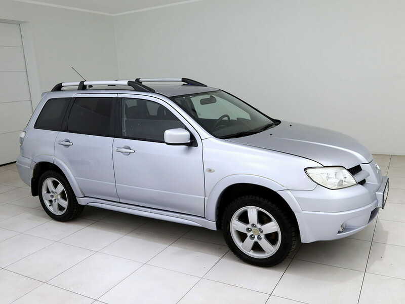 Mitsubishi Outlander 2006 m Visureigis