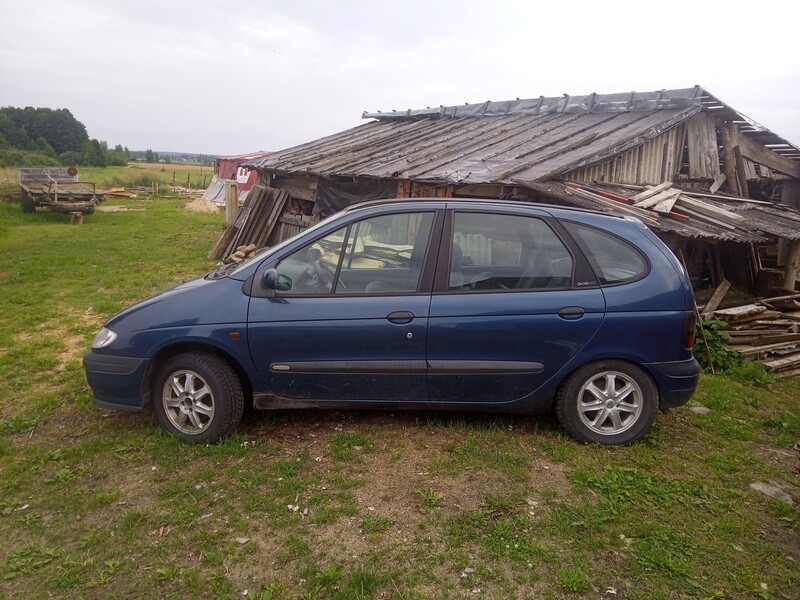 Renault Scenic 1999 г Хэтчбек