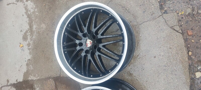 Photo 4 - Porsche Cayenne light alloy R22 rims