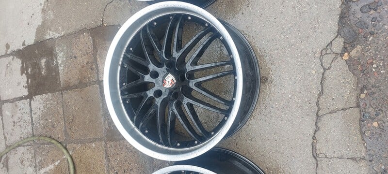 Photo 5 - Porsche Cayenne light alloy R22 rims