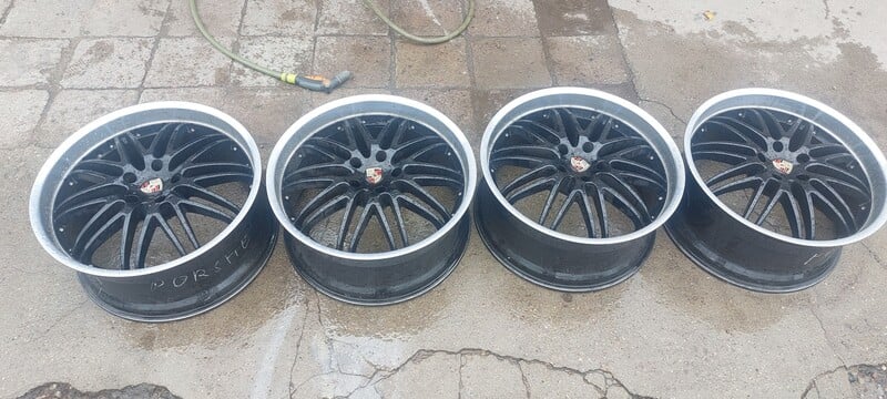 Photo 7 - Porsche Cayenne light alloy R22 rims