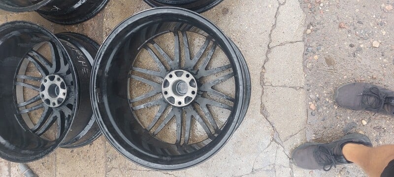 Photo 12 - Porsche Cayenne light alloy R22 rims