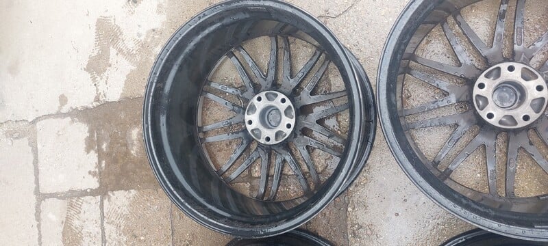 Photo 13 - Porsche Cayenne light alloy R22 rims