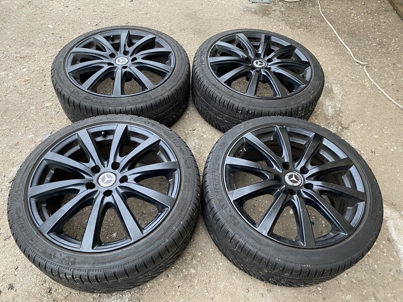 Photo 1 - Mercedes-Benz Siunciam, 8J ET40 light alloy R18 rims