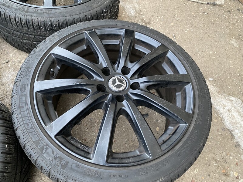 Photo 3 - Mercedes-Benz Siunciam, 8J ET40 light alloy R18 rims