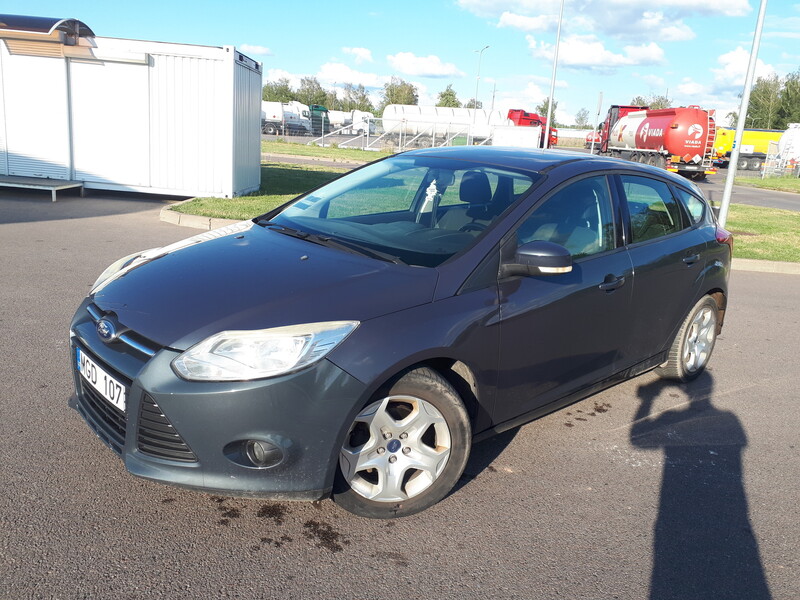 Ford Focus 2013 г Хэтчбек