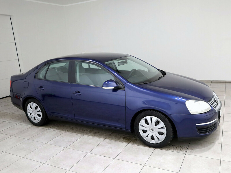 Volkswagen Jetta 2006 г Седан