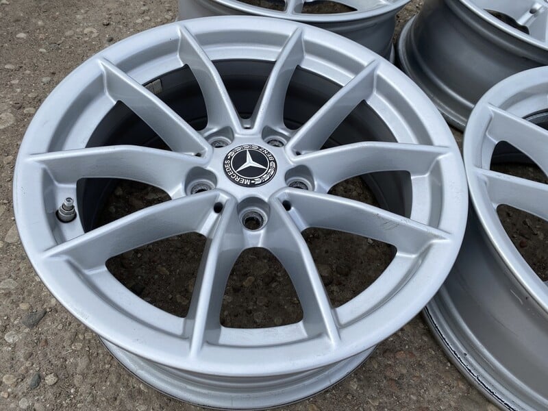 Photo 2 - Mercedes-Benz Siunciam, 6.5J ET22 light alloy R16 rims