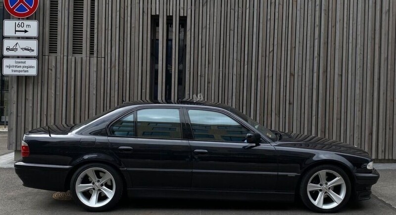 Photo 10 - Bmw 730 E38 BLACK SEMIORA 2001 y