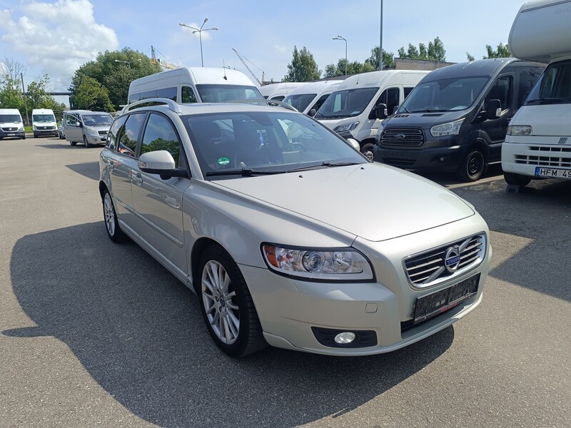 Фотография 3 - Volvo V50 2012 г Универсал