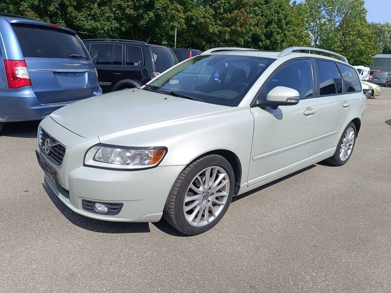 Фотография 6 - Volvo V50 2012 г Универсал