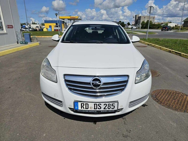 Фотография 2 - Opel Insignia 2011 г Универсал