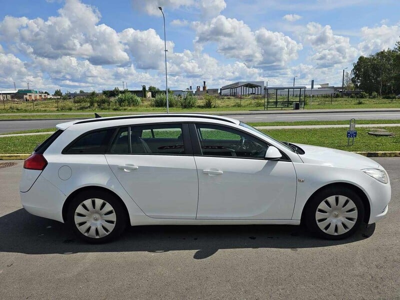 Фотография 6 - Opel Insignia 2011 г Универсал