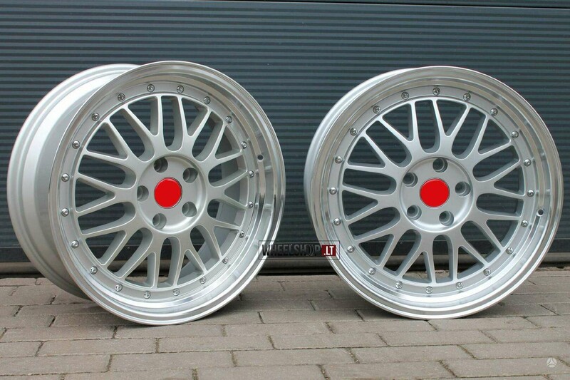 Photo 3 - Voxx LM EU-A1025 Style light alloy R17 rims